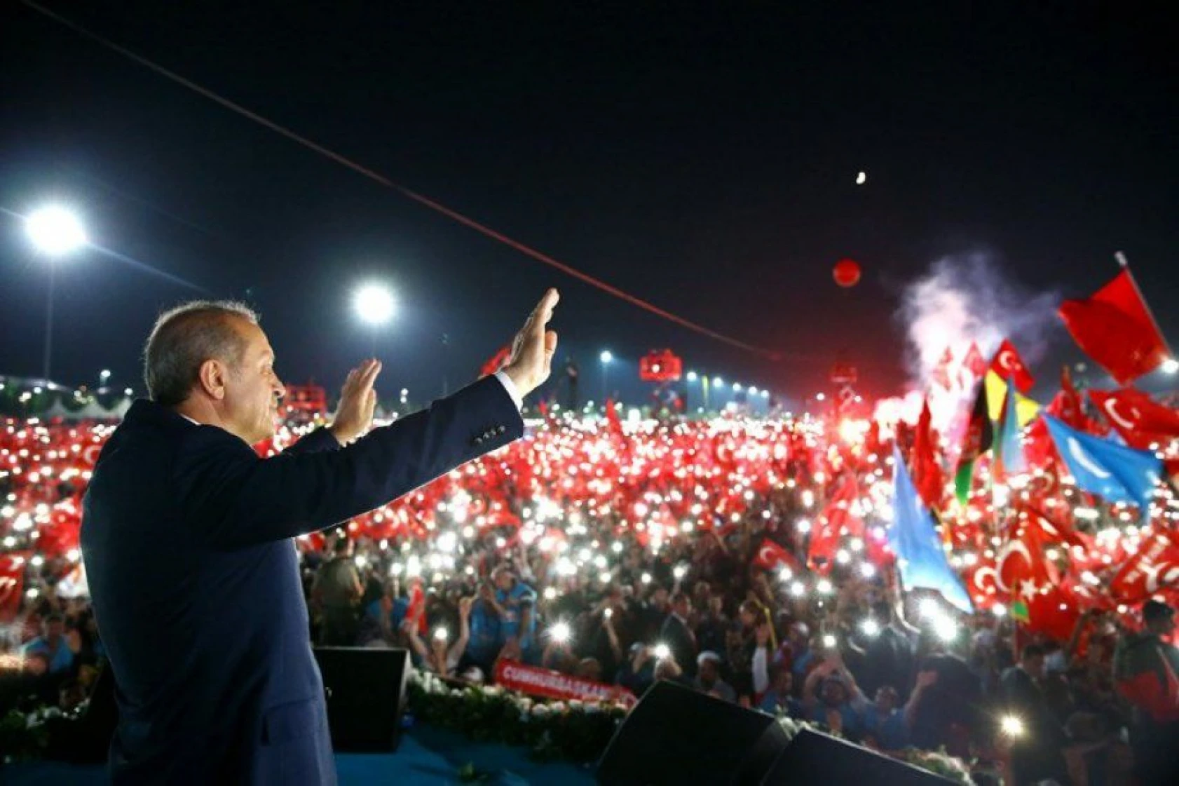 Yenikapı'da DEMOKRASİ VE ŞEHİTLER MİTİNGİ