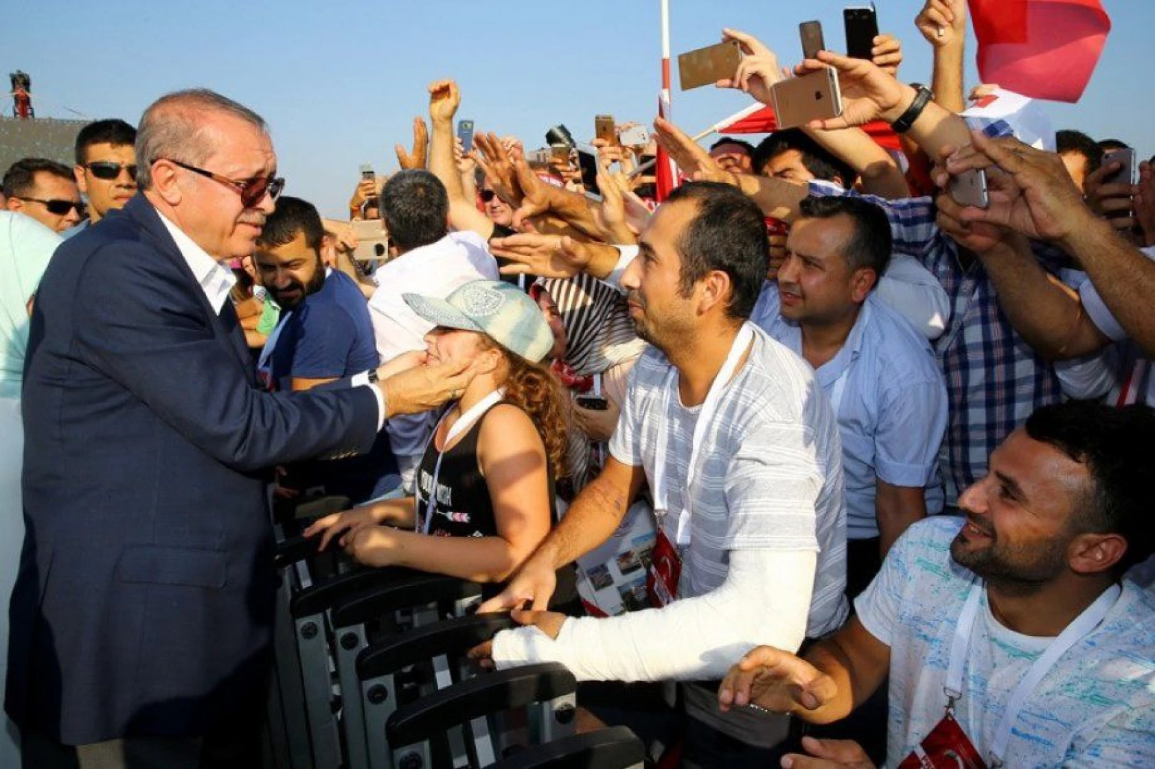 Yenikapı'da DEMOKRASİ VE ŞEHİTLER MİTİNGİ