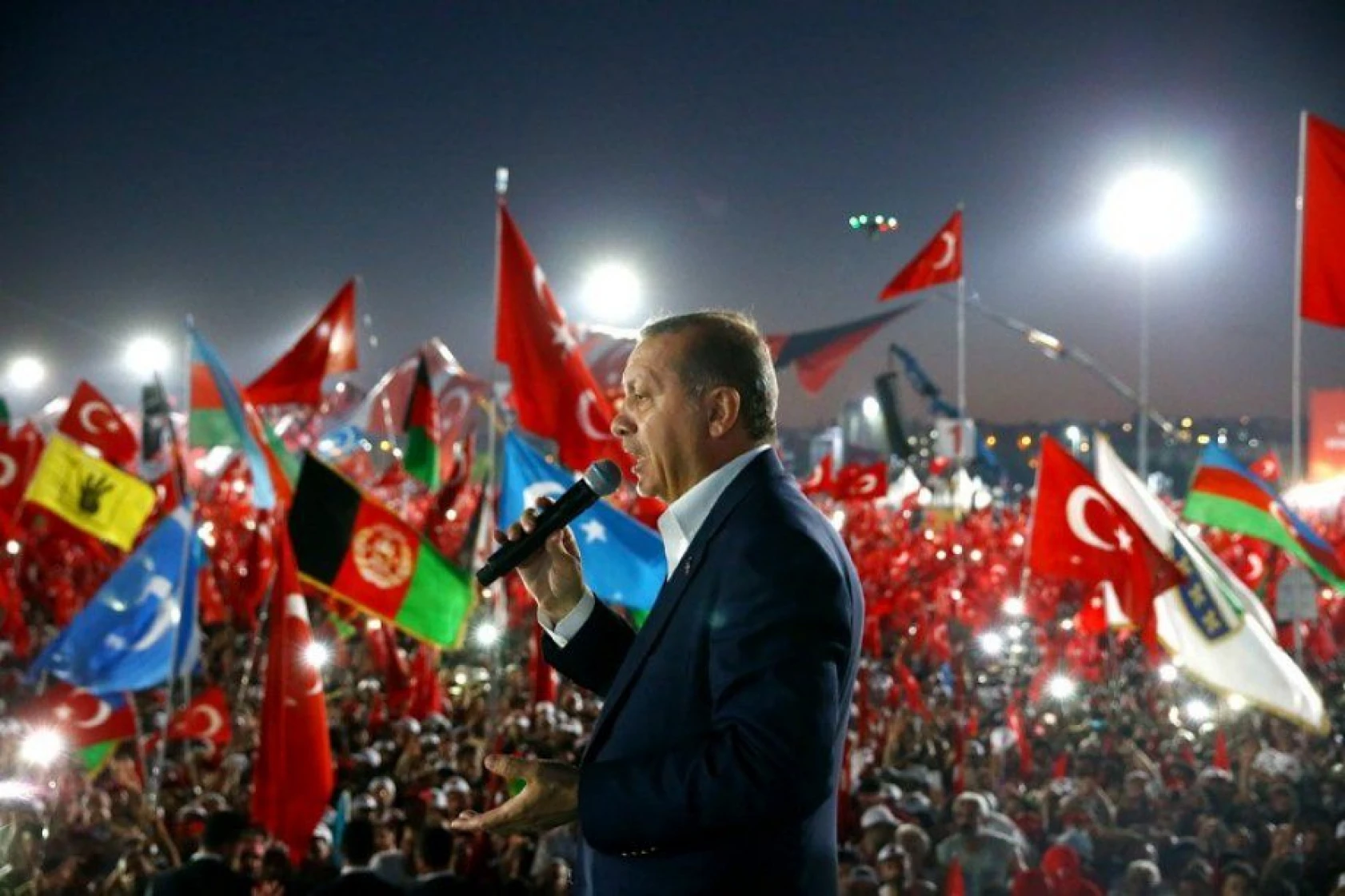 Yenikapı'da DEMOKRASİ VE ŞEHİTLER MİTİNGİ