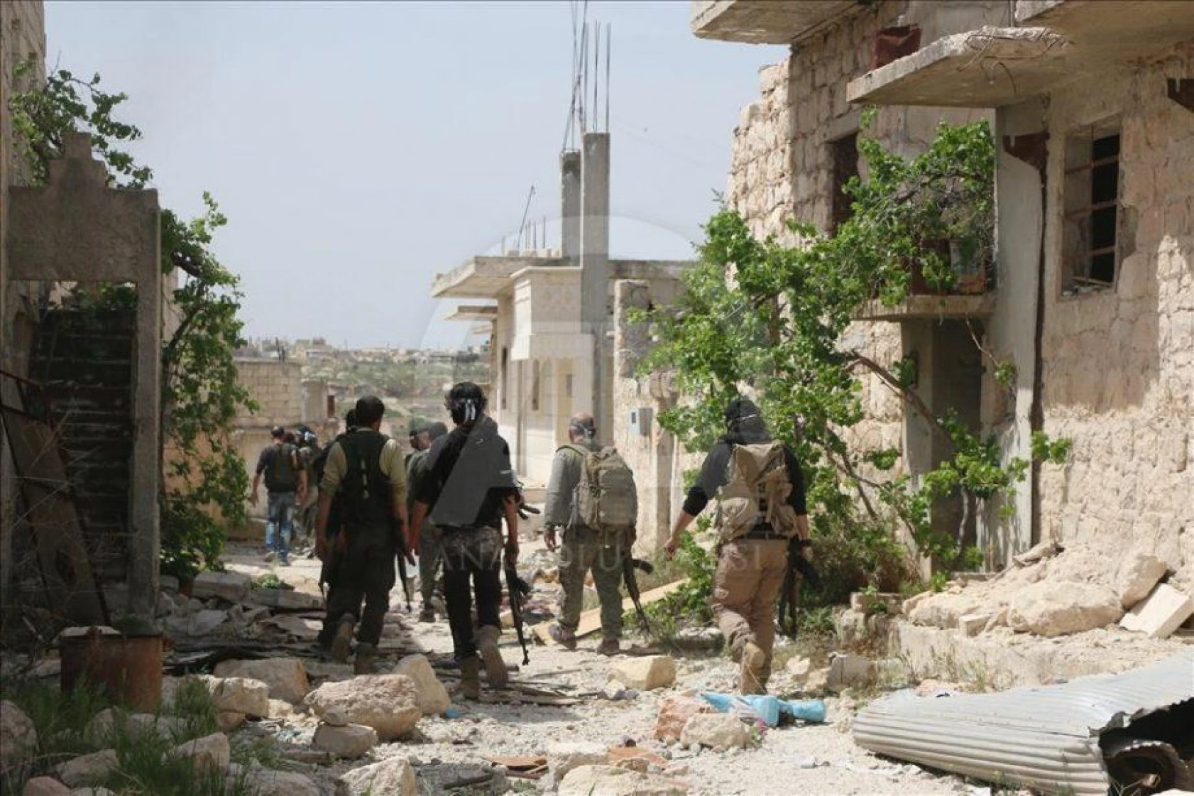 Muhalifler ile rejim güçleri arasında şiddetli çatışmalar