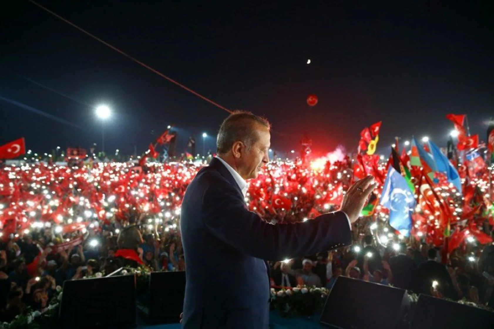 Yenikapı'da DEMOKRASİ VE ŞEHİTLER MİTİNGİ