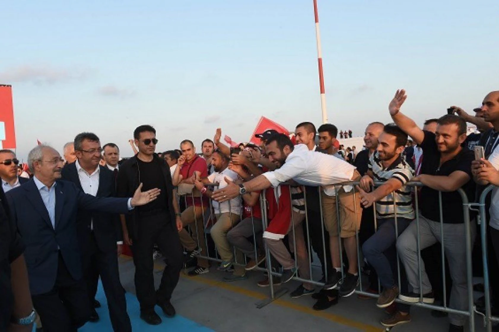 Yenikapı'da DEMOKRASİ VE ŞEHİTLER MİTİNGİ