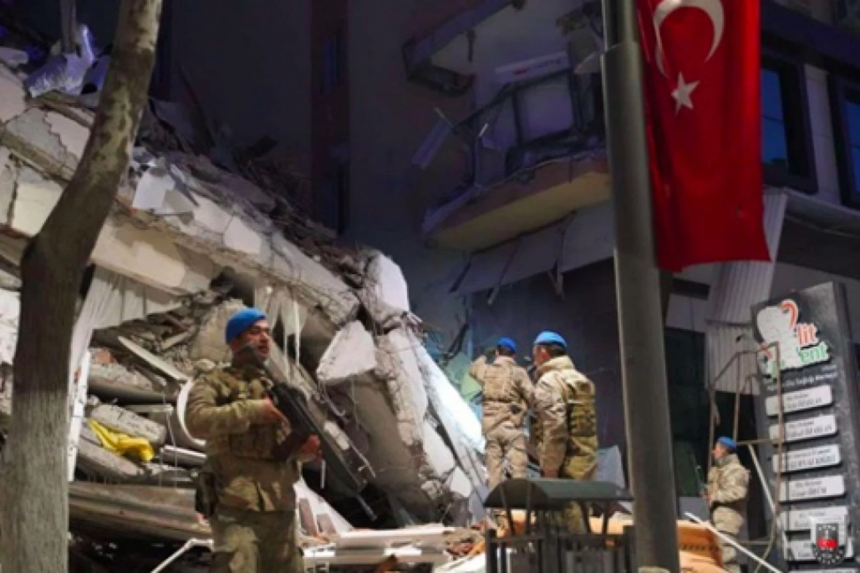 Jandarma teşkilatı depremzedeler için seferber oldu