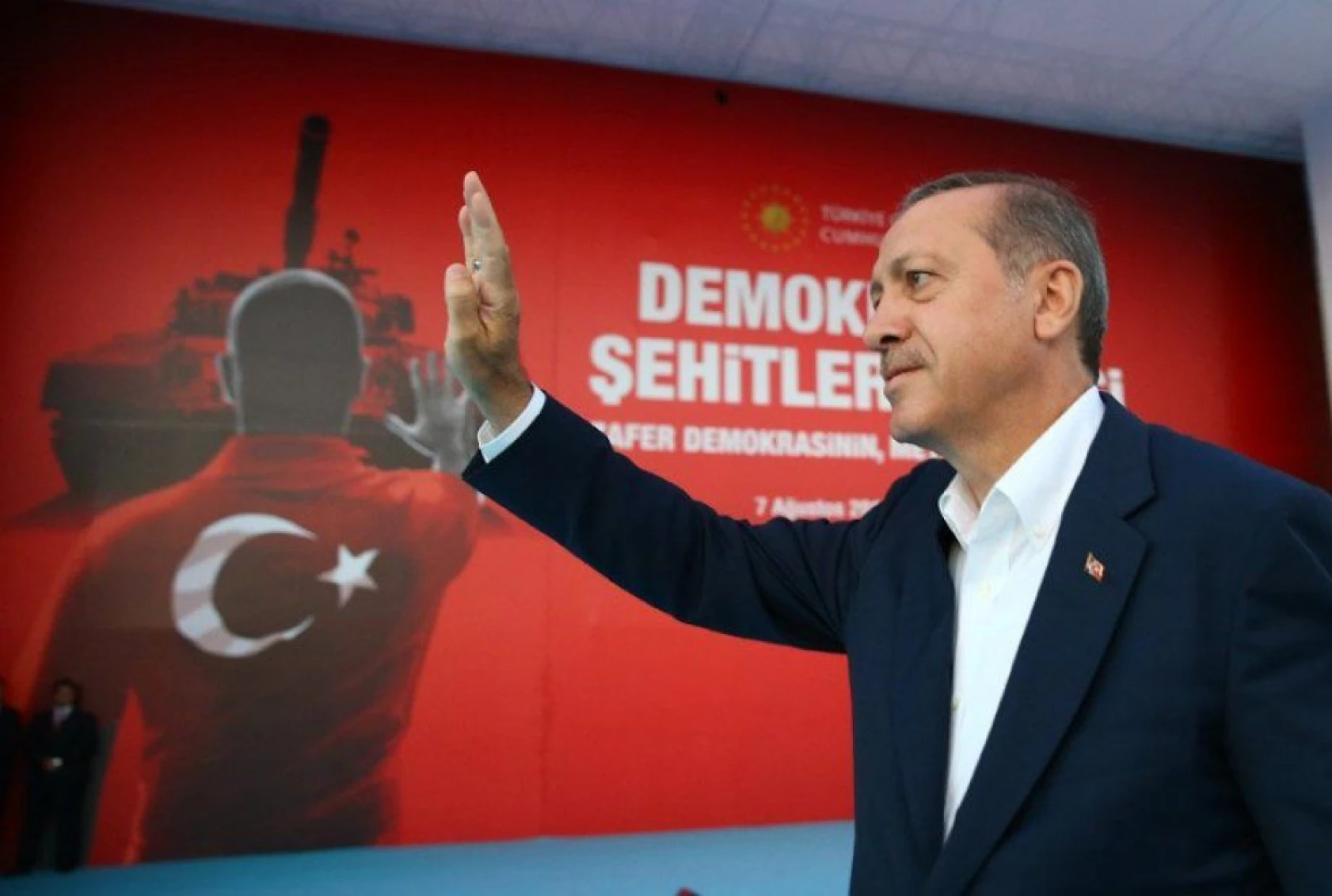 Yenikapı'da DEMOKRASİ VE ŞEHİTLER MİTİNGİ