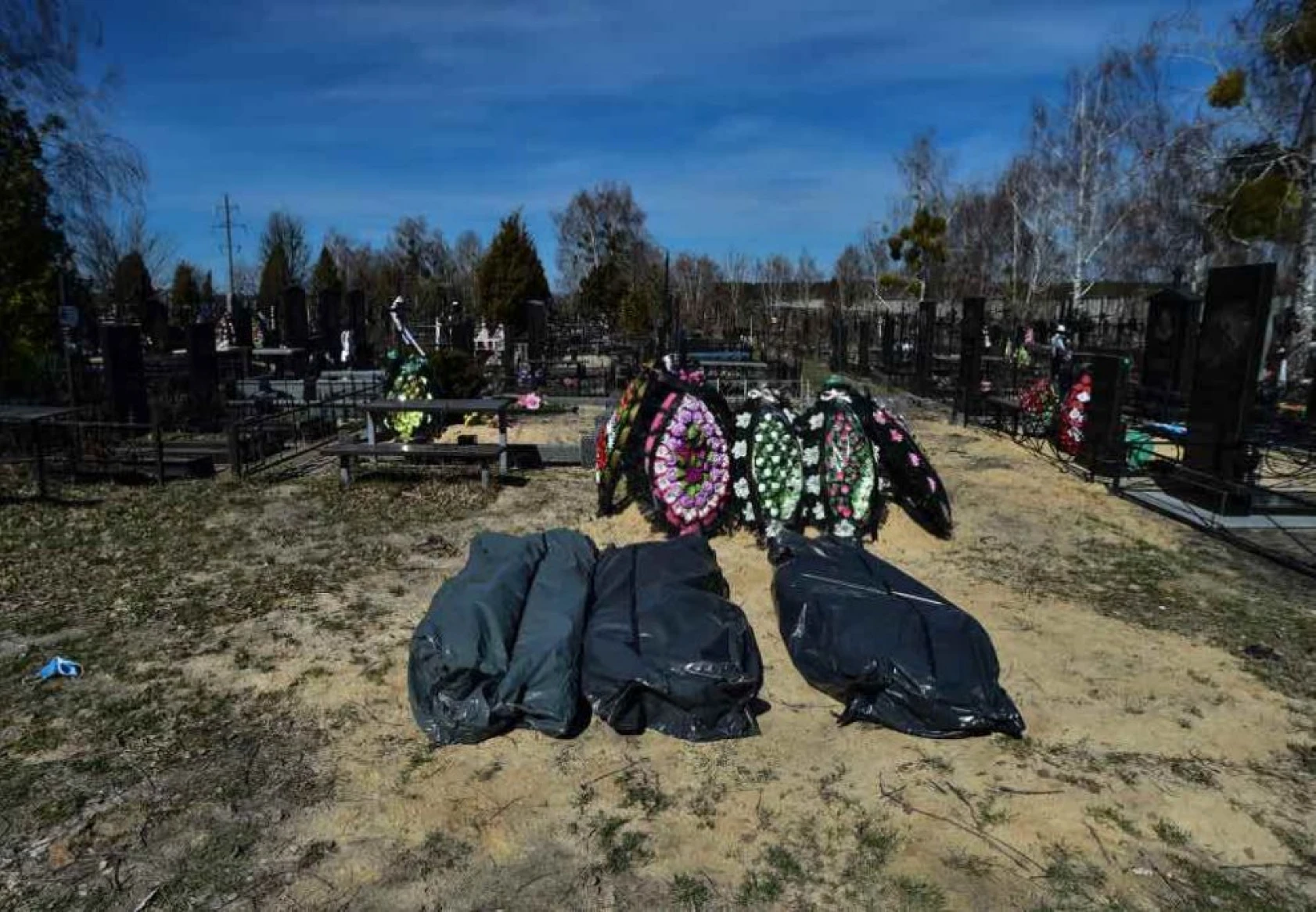 Ukrayna'da o sokaklarda onlarca sivilin cansız bedeni defnedilmeyi bekliyor