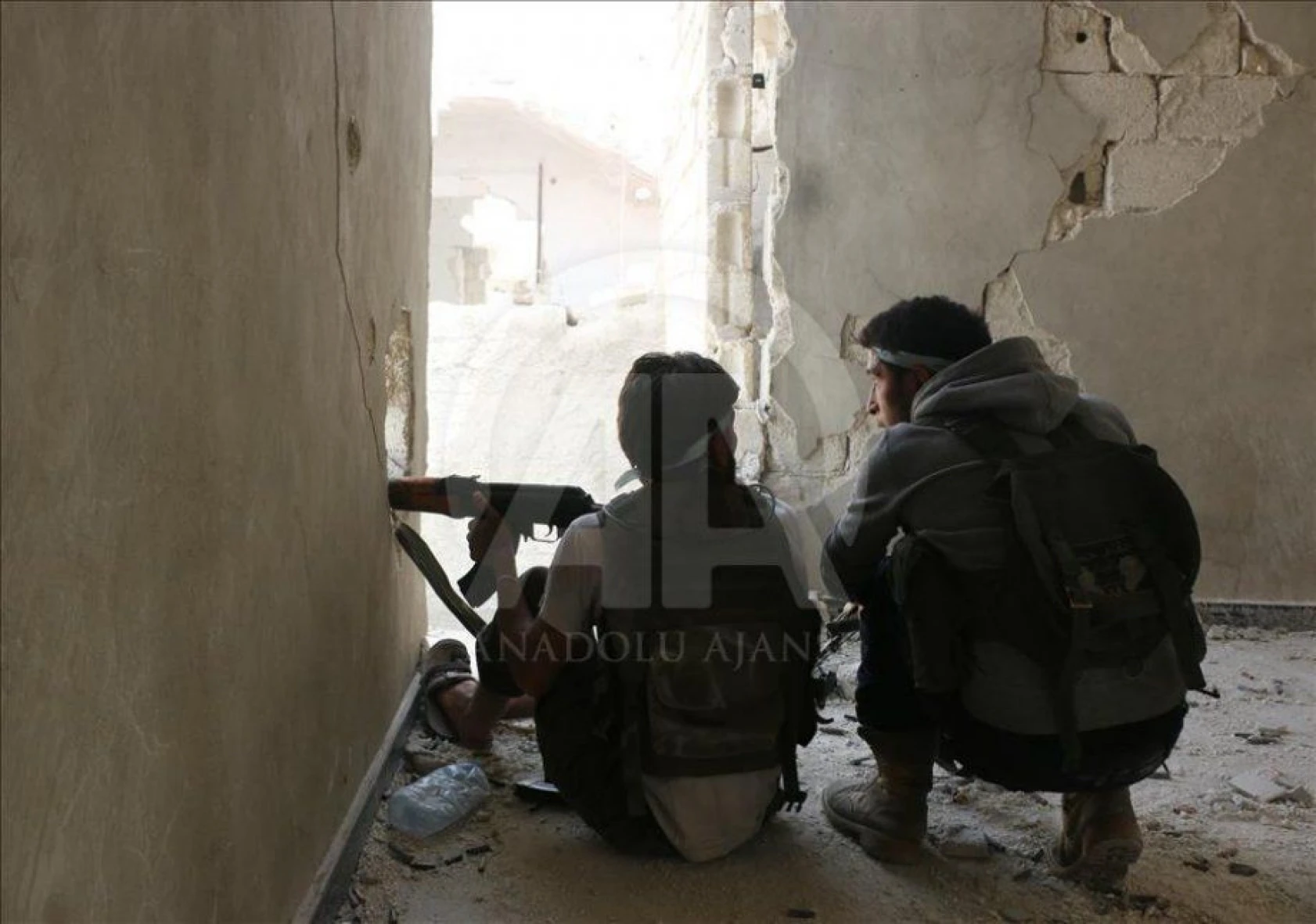 Muhalifler ile rejim güçleri arasında şiddetli çatışmalar