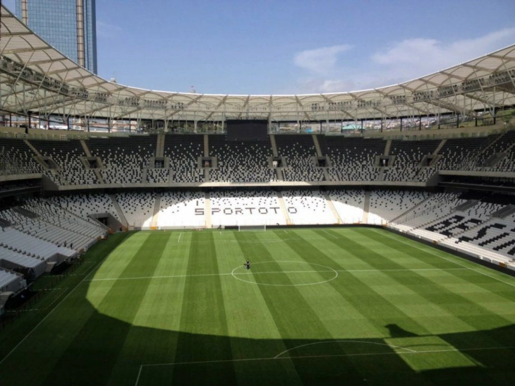 Vodafone Arena açılıyor