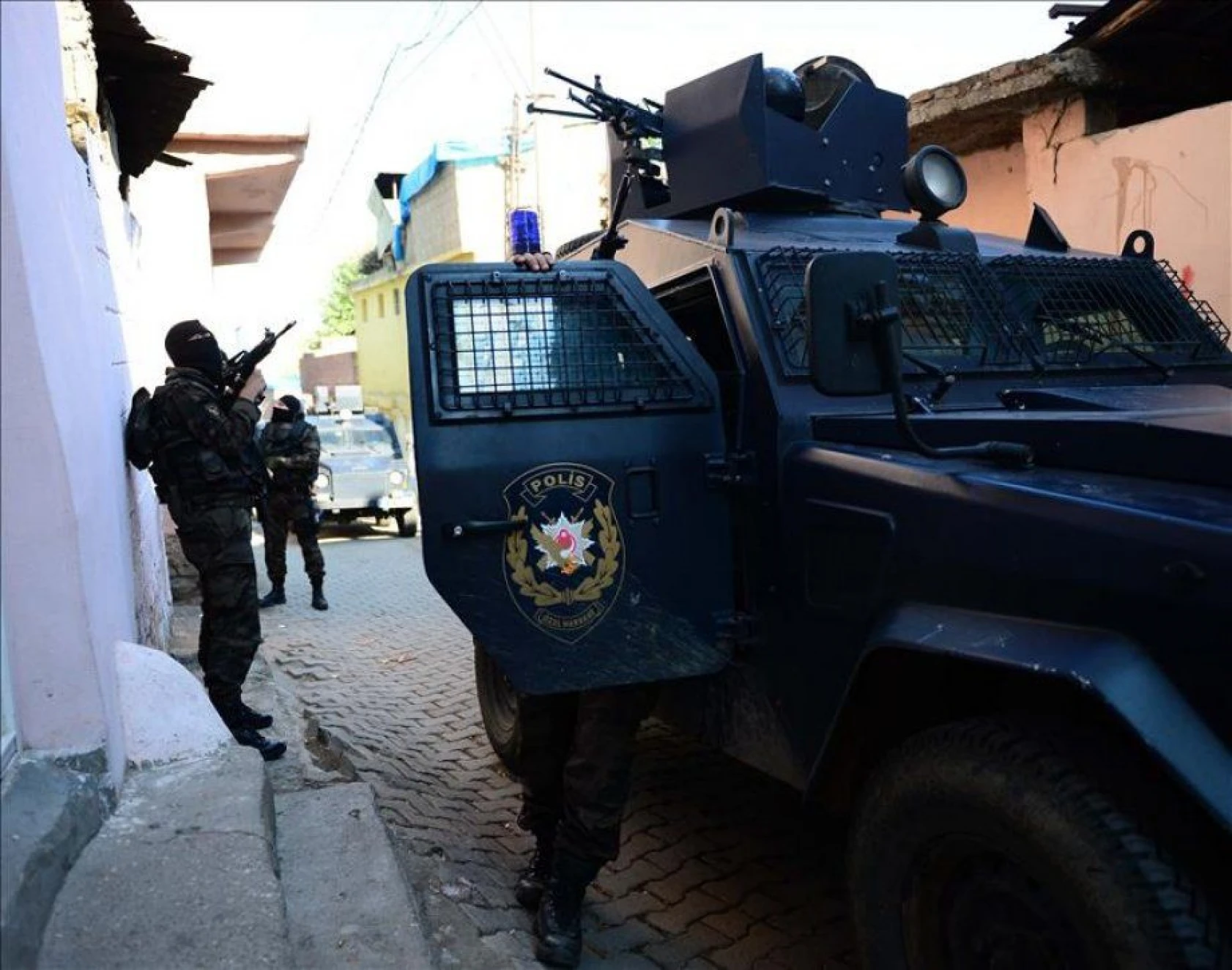 Diyarbakır'da terör örgütüne yönelik operasyon