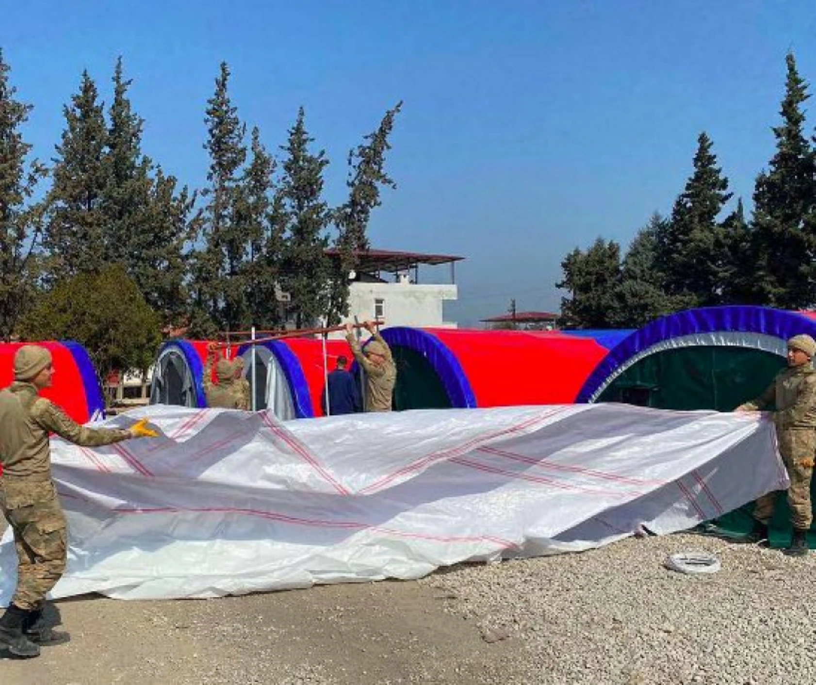 Jandarma teşkilatı depremzedeler için seferber oldu