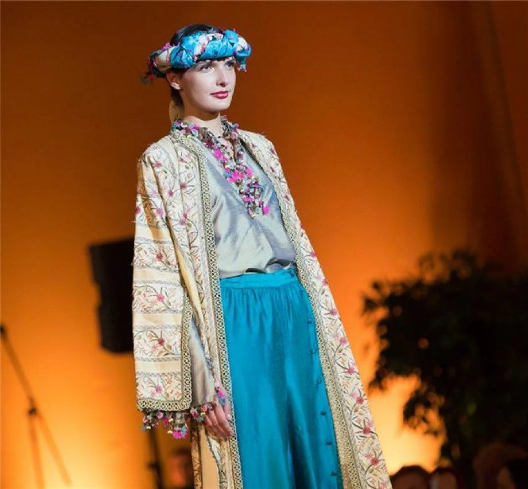 Budapeşte'de Osmanlı kıyafetleri defilesi düzenlendi