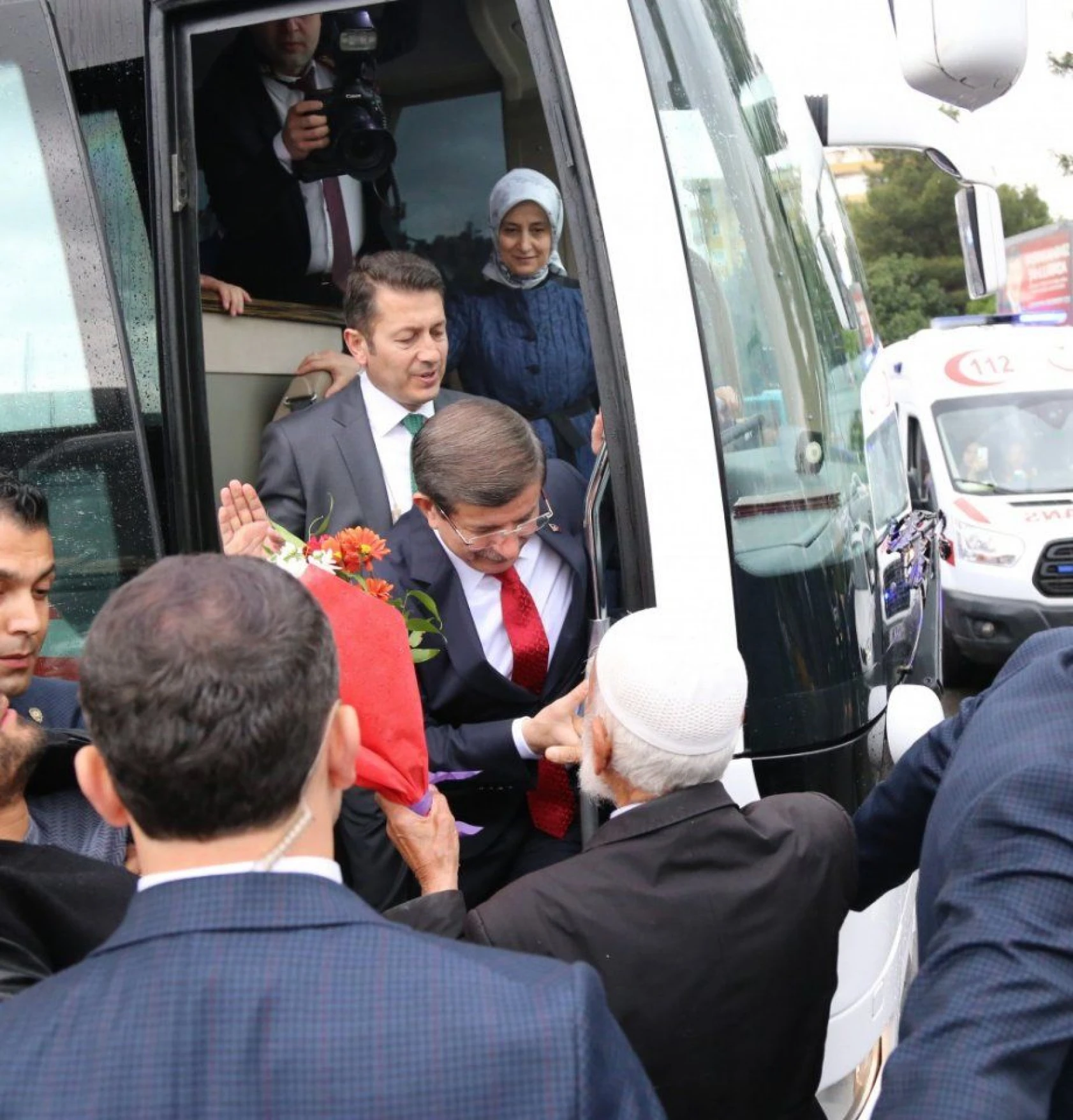 Başbakan Davutoğlu, Şanlıurfa'da