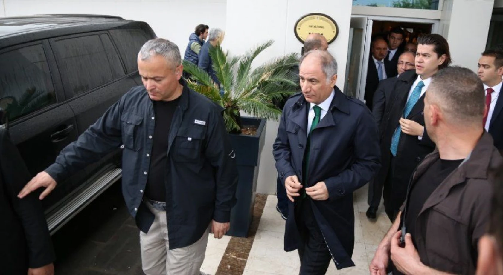 Başbakan Davutoğlu, Şanlıurfa'da