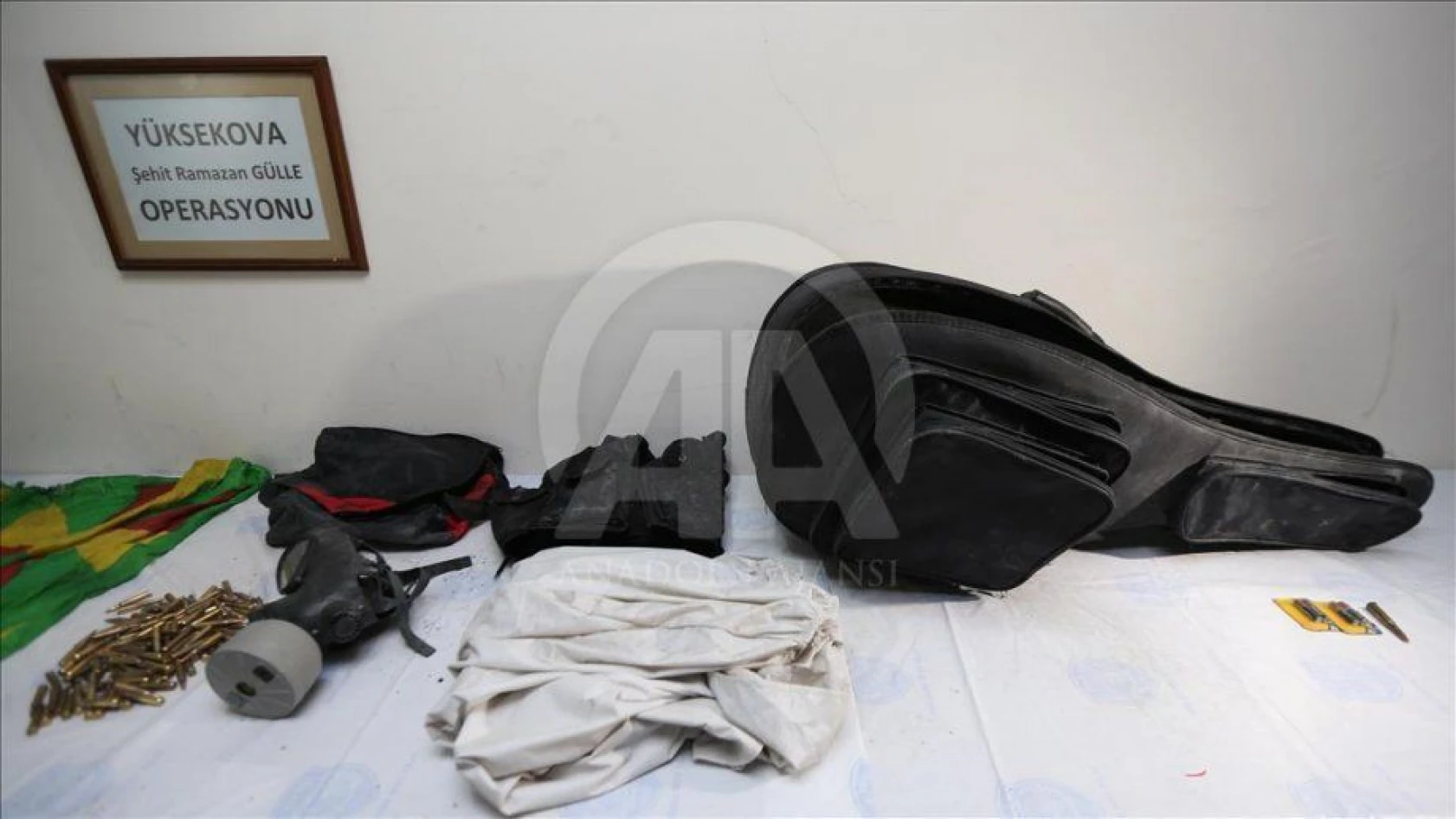 Gitar çantasında bomba düzeneği çıktı