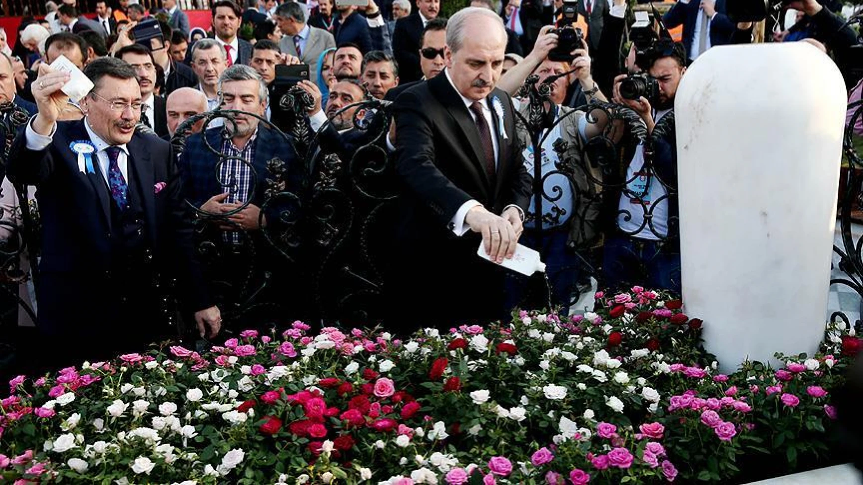 Gülbaba Türbesi açıldı