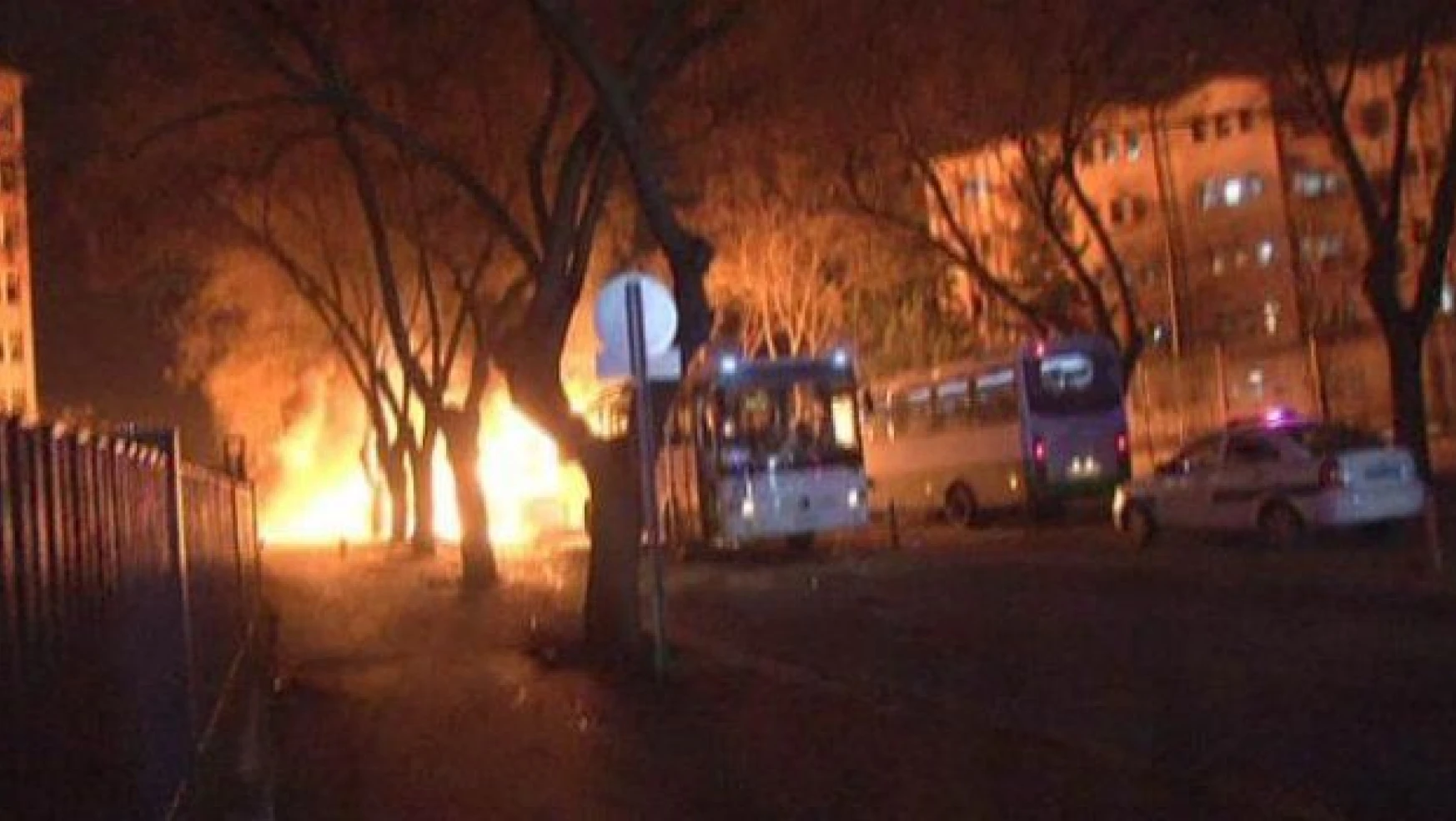 28 kişinin hayatını kaybettiği hain saldırının ilk görüntüleri (VİDEO-RESİM)