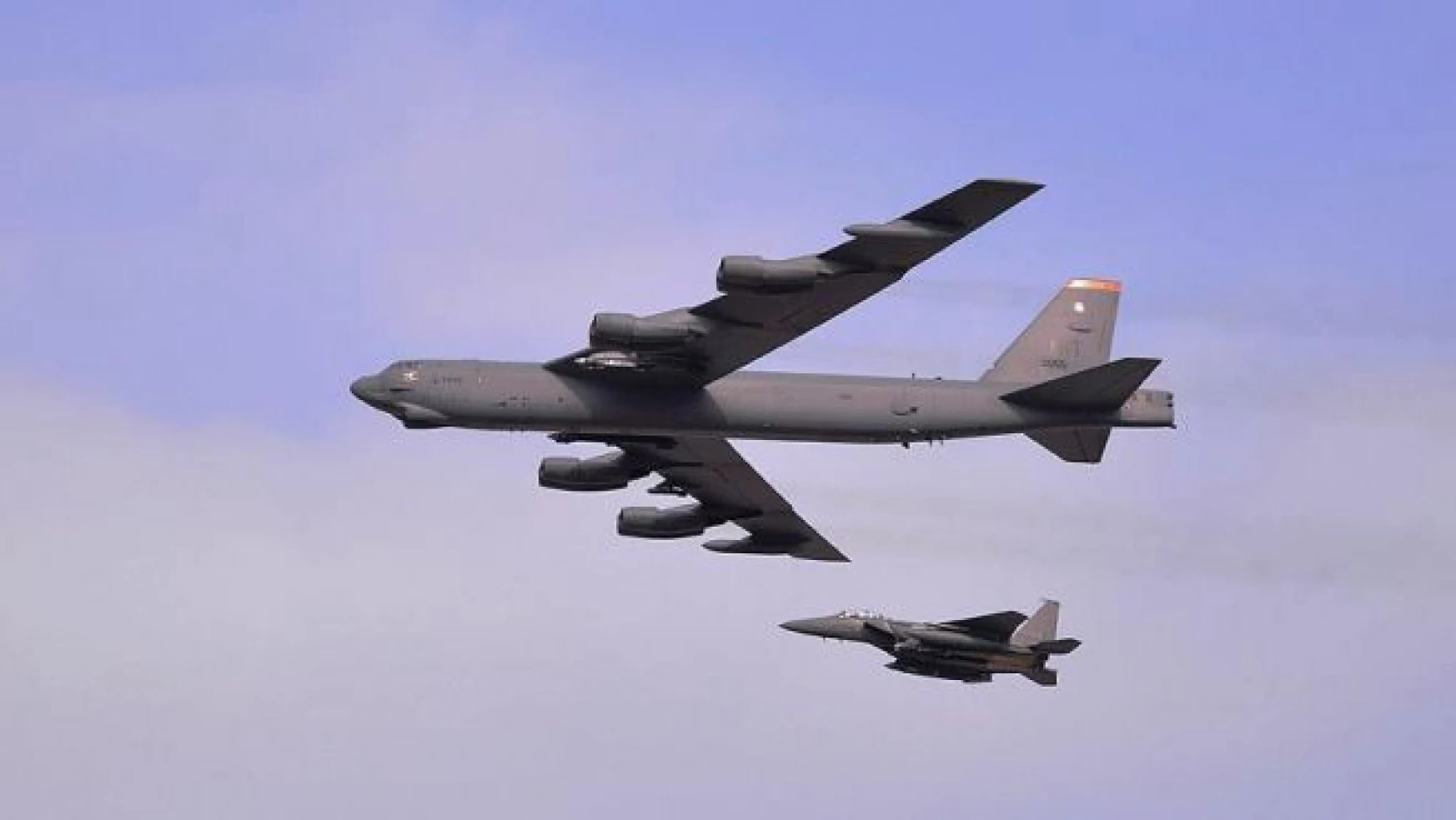 ABD bombardıman uçağı Güney Kore hava sahasında uçtu