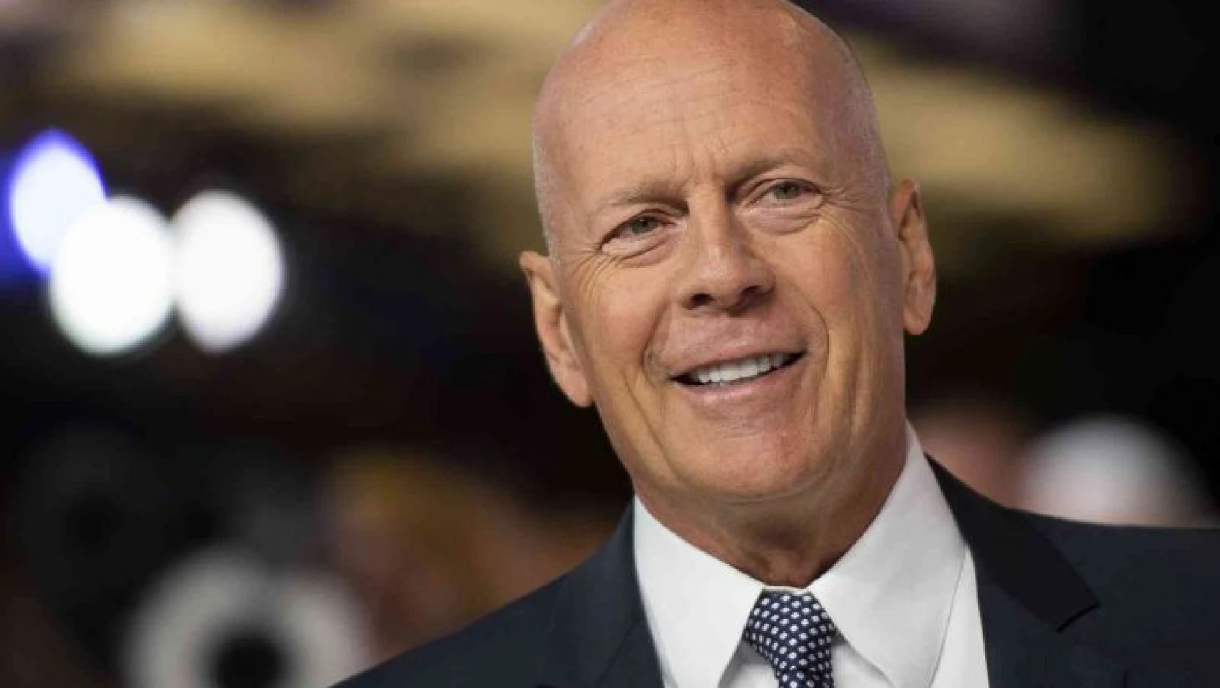 ABD'li aktör Bruce Willis 'afazi' hastalığı nedeniyle oyunculuğa ara veriyor
