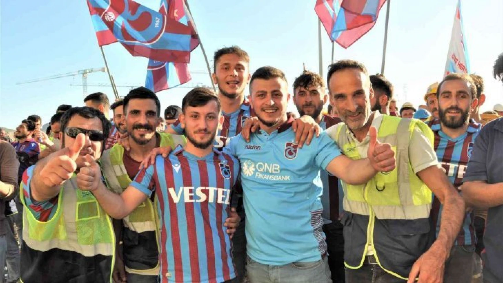 Akkuyu NGS çalışanları, Trabzonspor'un şampiyonluğunu kutladı