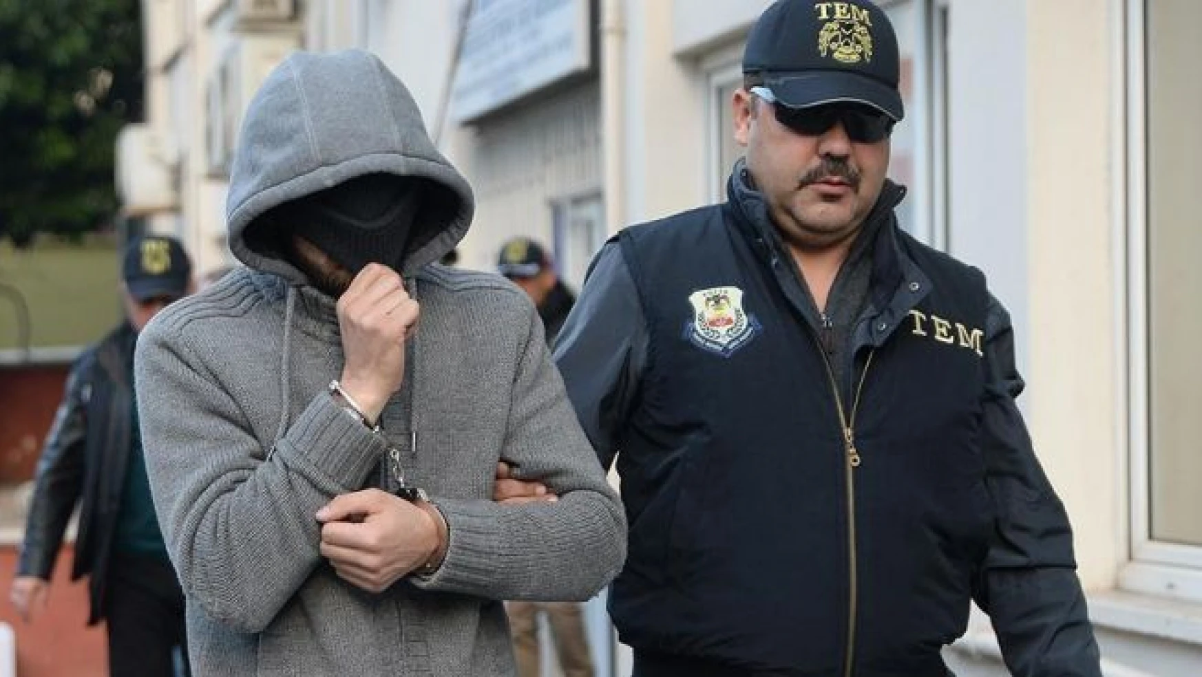 Antalya'daki terör operasyonunda 26 kişi gözaltına alındı