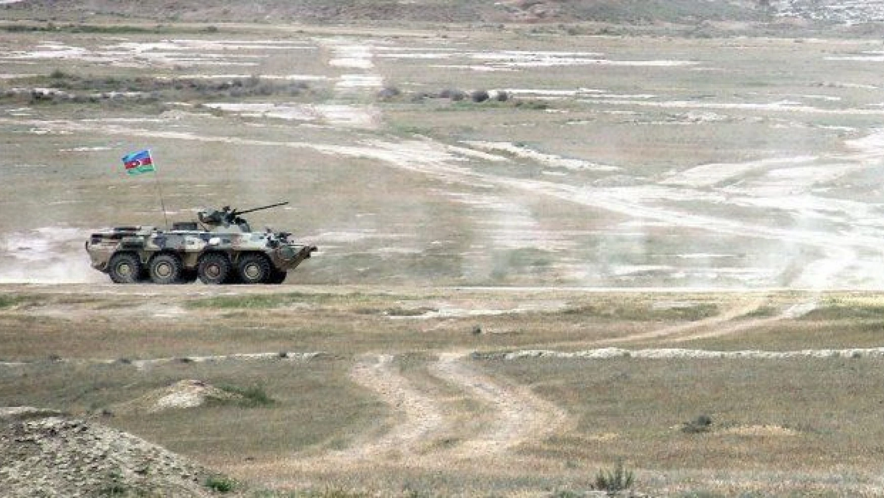 Azerbaycan Ermenistan ordusuna ait bir tankı mürettebatıyla imha etti