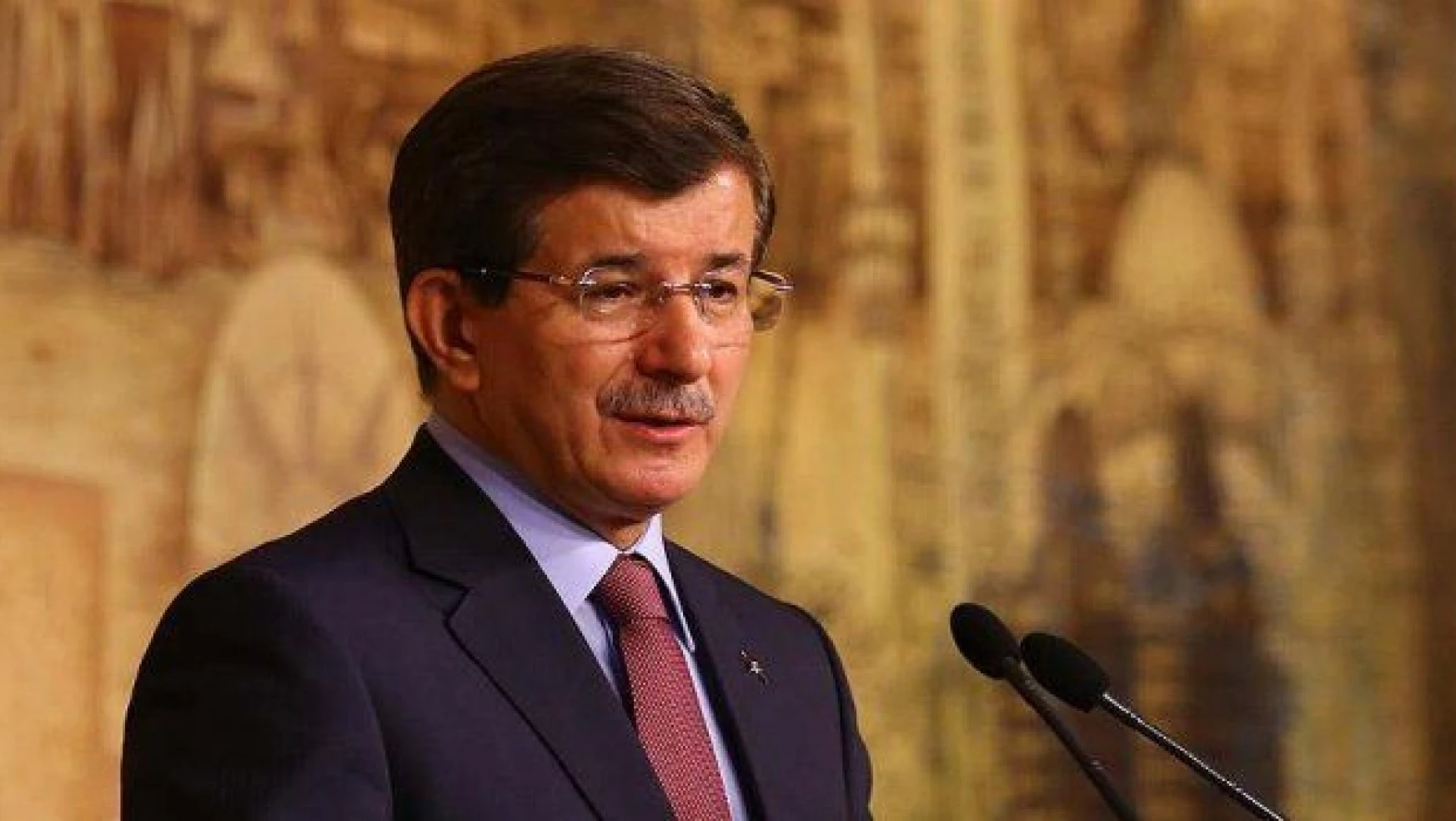 Başbakan Davutoğlu'ndan Hanuka Bayramı mesajı