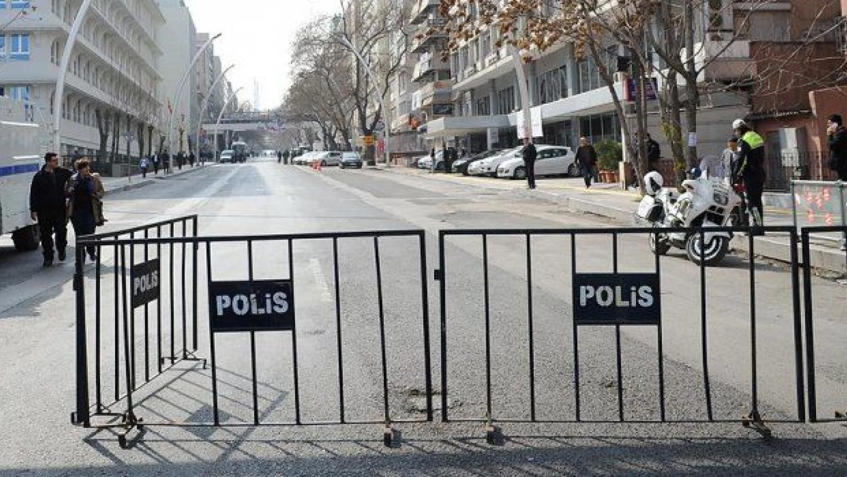 Başkent Ankara'da trafiğe &quotterör" ayarı