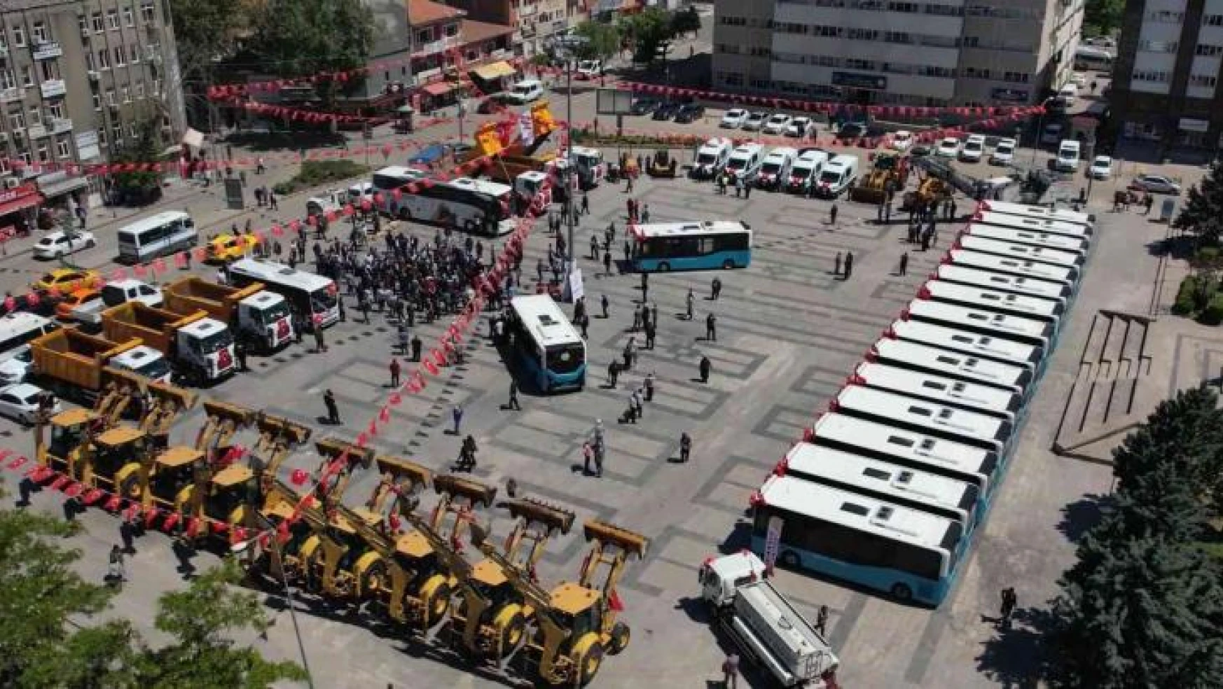 Belediye filosuna 81 milyon 958 bin liralık 45 araç: Halk otobüsleri vatandaşın hizmetinde