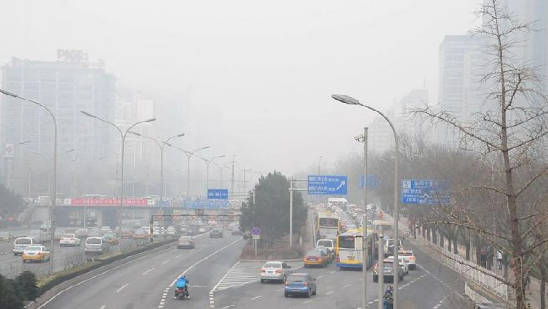 Çin'de hava kirliliği nedeniyle kırmızı alarm verildi