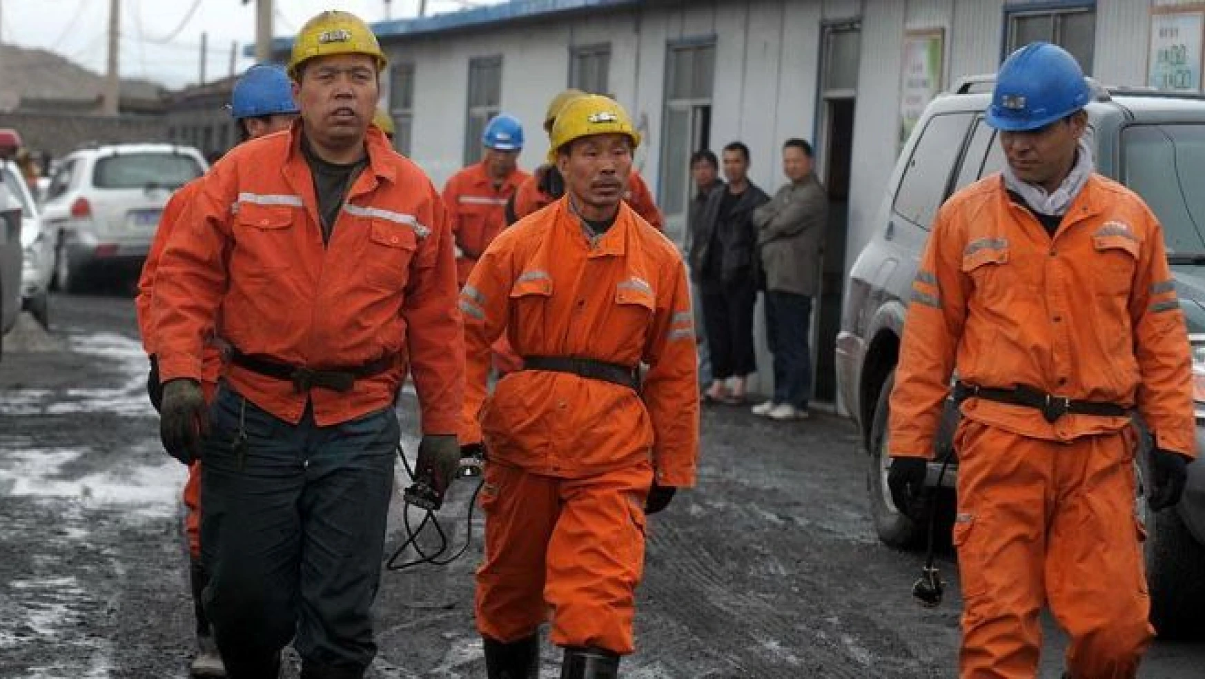 Çin'de maden ocağında yangın: 17 ölü