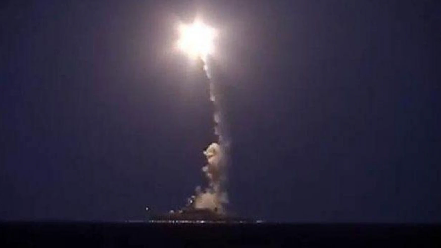 CNN: Rusya'nın Suriye'ye gönderdiği füzeler İran'a düştü