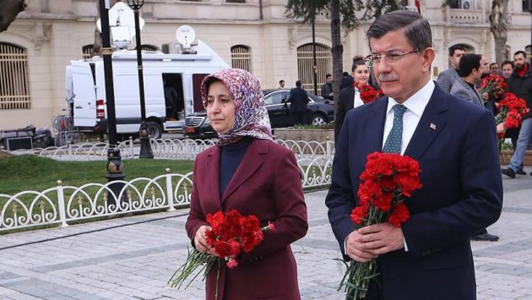 Davutoğlu Instagram'dan 'Sultanahmet' fotoğrafı paylaştı