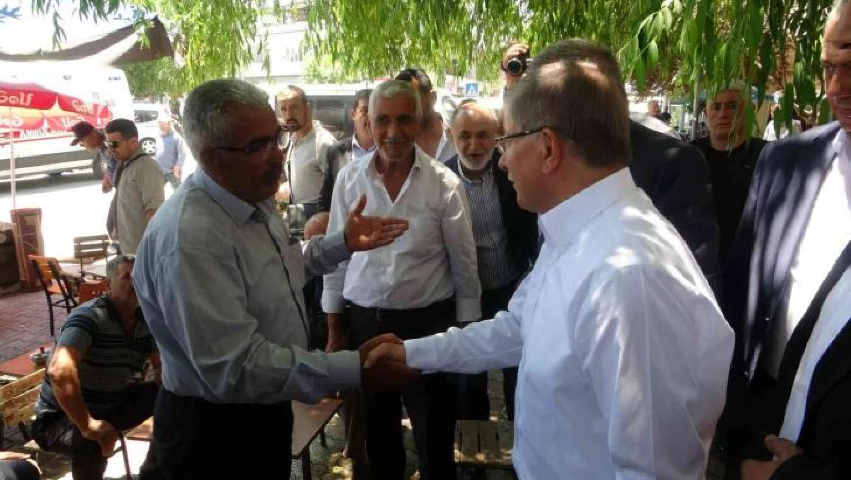Davutoğlu'nun Malatya ziyaretinde ''çakal'' gerginliği