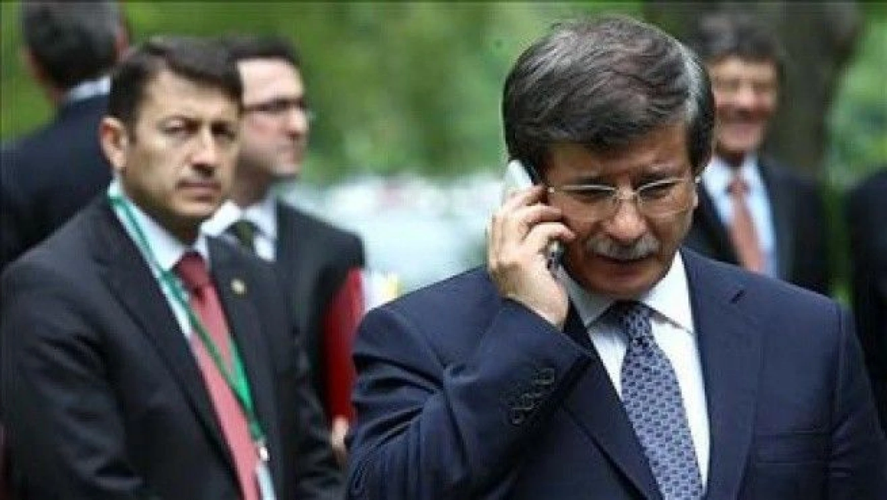 Davutoğlu'ndan şehit polis memuru Demirkan'ın eşine taziye telefonu