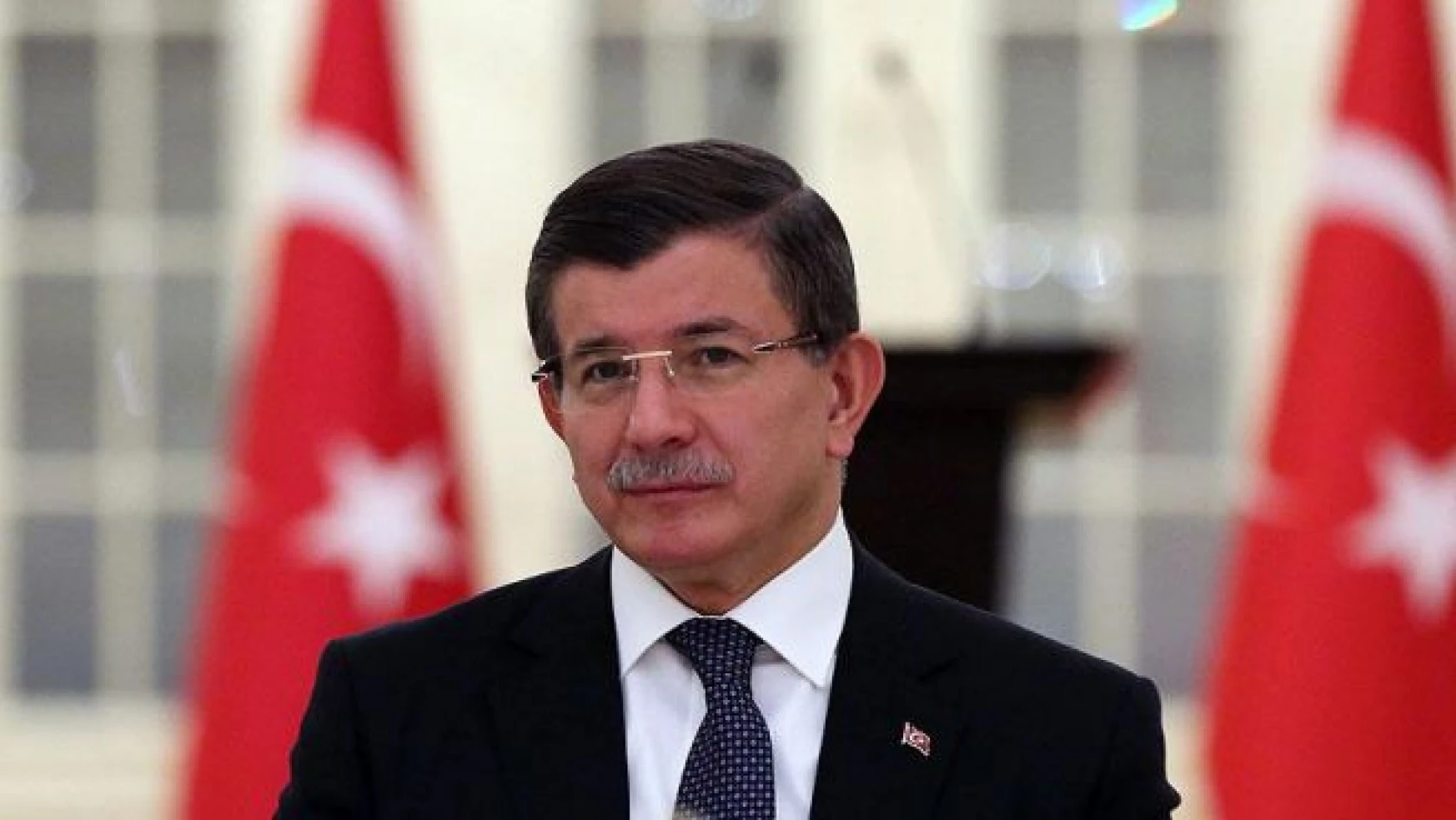 Davutoğlu,Sultanahmet'teki terör saldırısına ilişkin açıklamalarda bulundu.