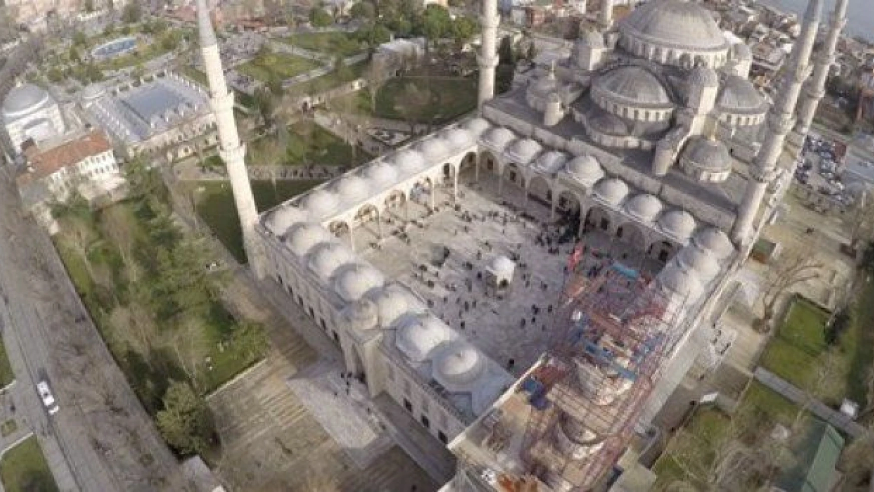 Devletin zirvesi Cuma Namazı'nı Sultanahmet Camii'nde kılacak