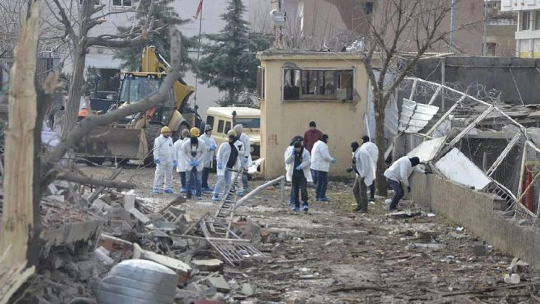 Diyarbakır'daki terör saldırısıyla ilgili 2 gözaltı