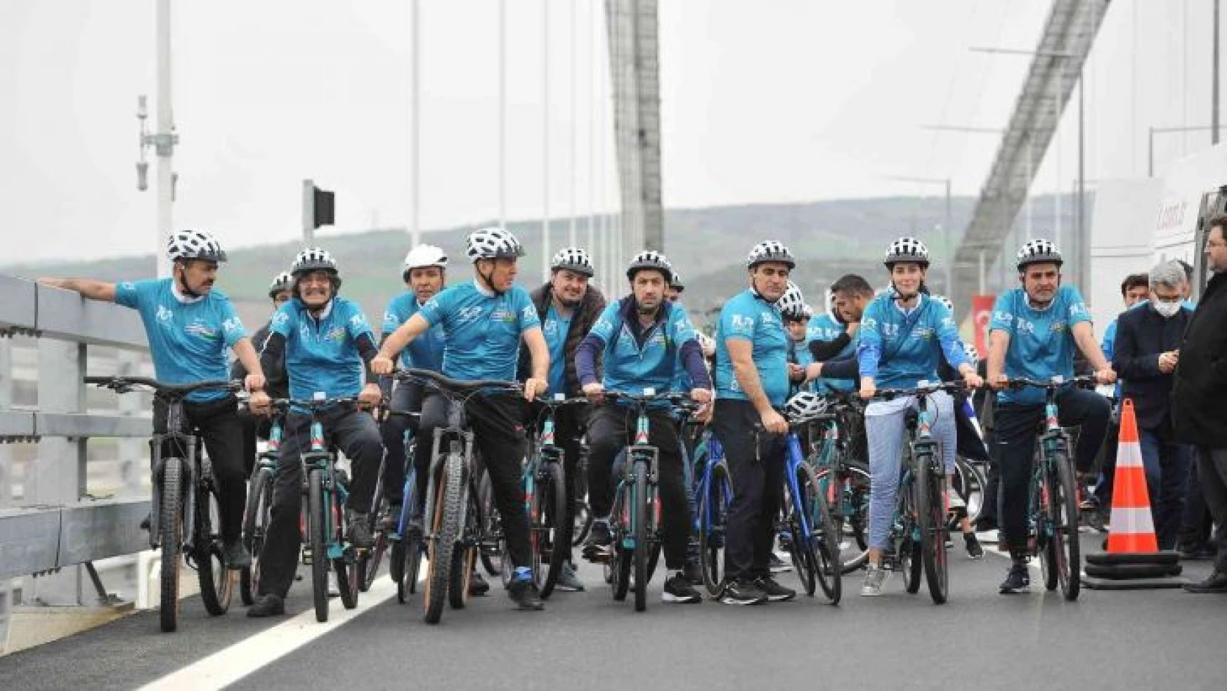 Dünyanın en büyük asma köprüsü, bisiklet turuna hazır