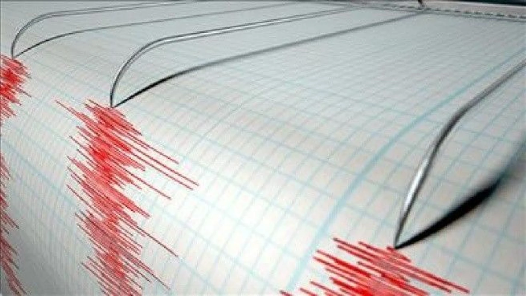 Endonezya'da 7,1 şiddetinde deprem
