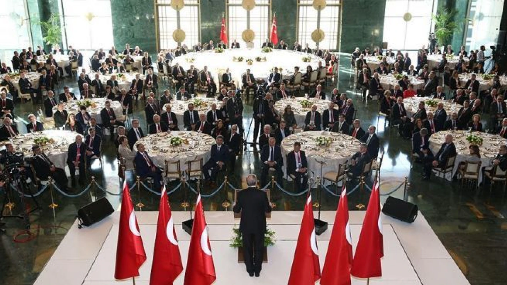 Erdoğan, akademisyen, gazeteci ve yazarları ağırlayacak