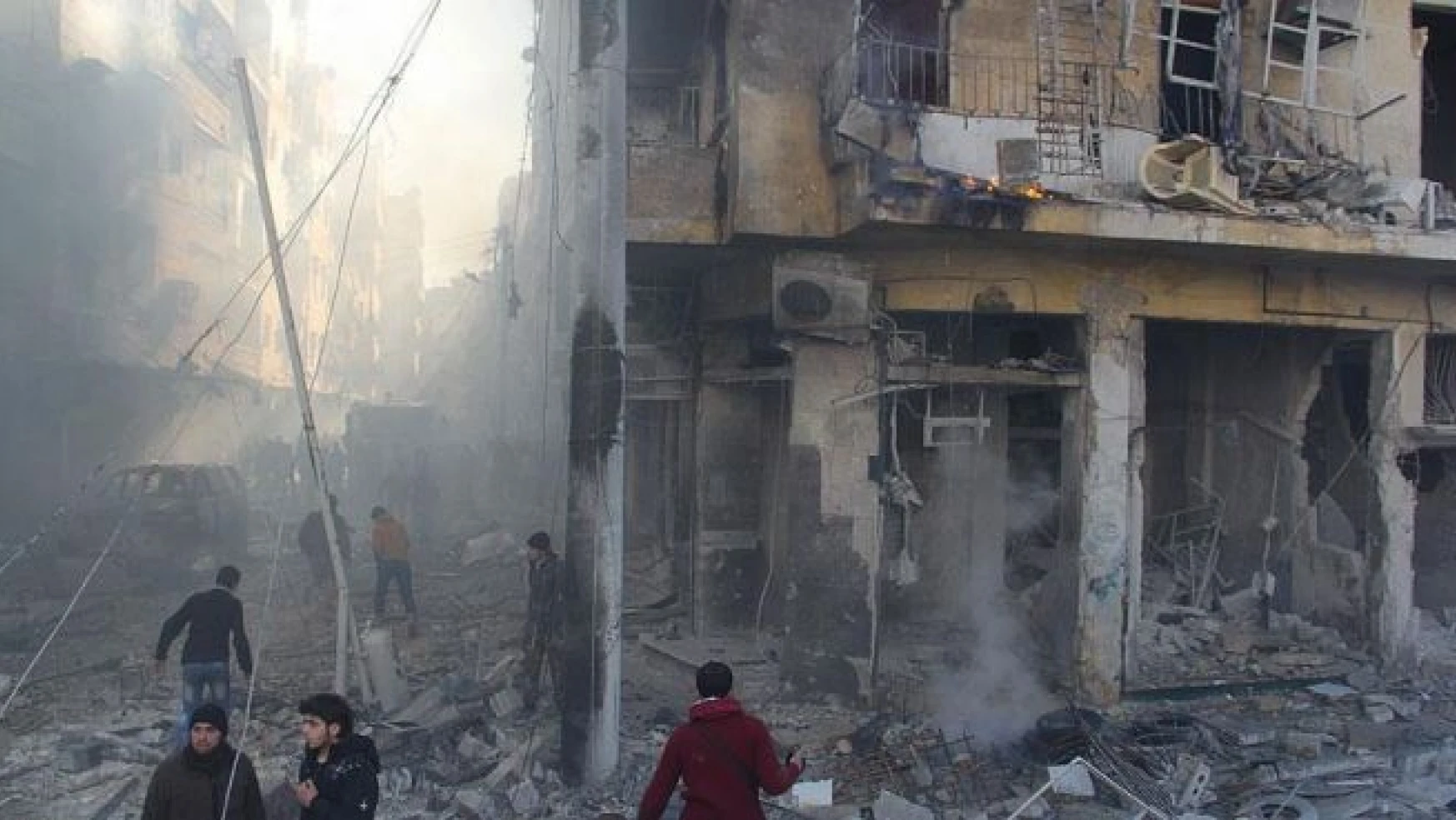 Esed güçleri yerleşim yerini vurdu: 9 ölü