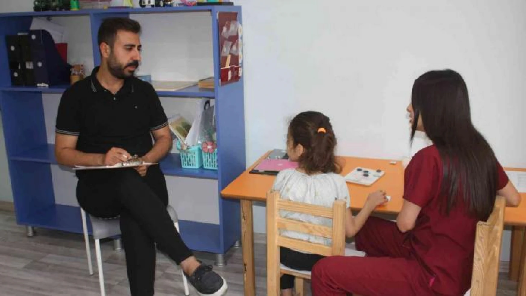 Fedakar dede, Türkiye'nin en iyi otizm profesörlerinden biriyle sözleşme imzaladı