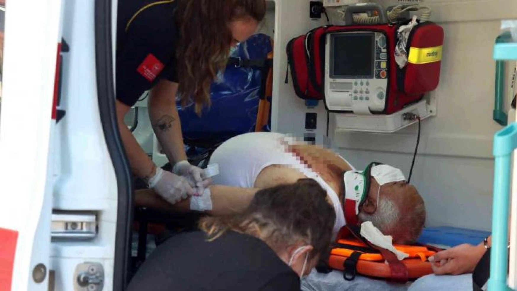 Geri geri kayan halk otobüsünde dehşeti yaşadılar: 15 yaralı