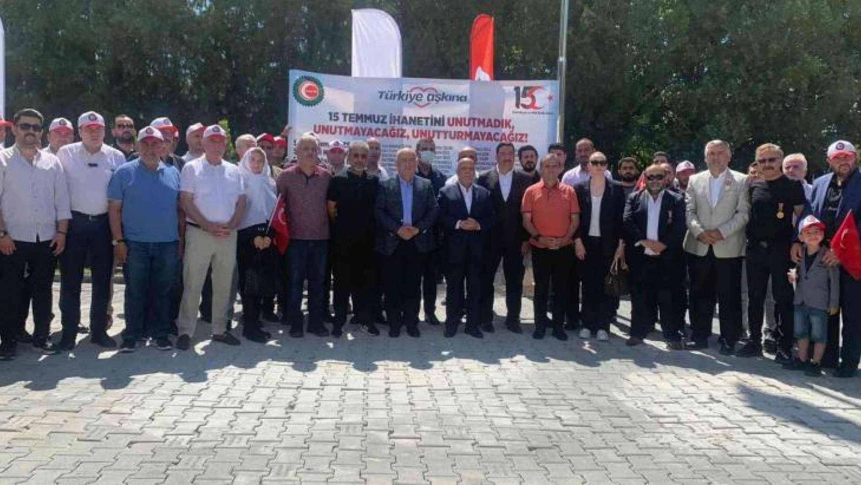 HAK-İŞ Başkanı Arslan: '15 Temmuz, Türkiye'nin çok önemli bir kilometre taşıdır'