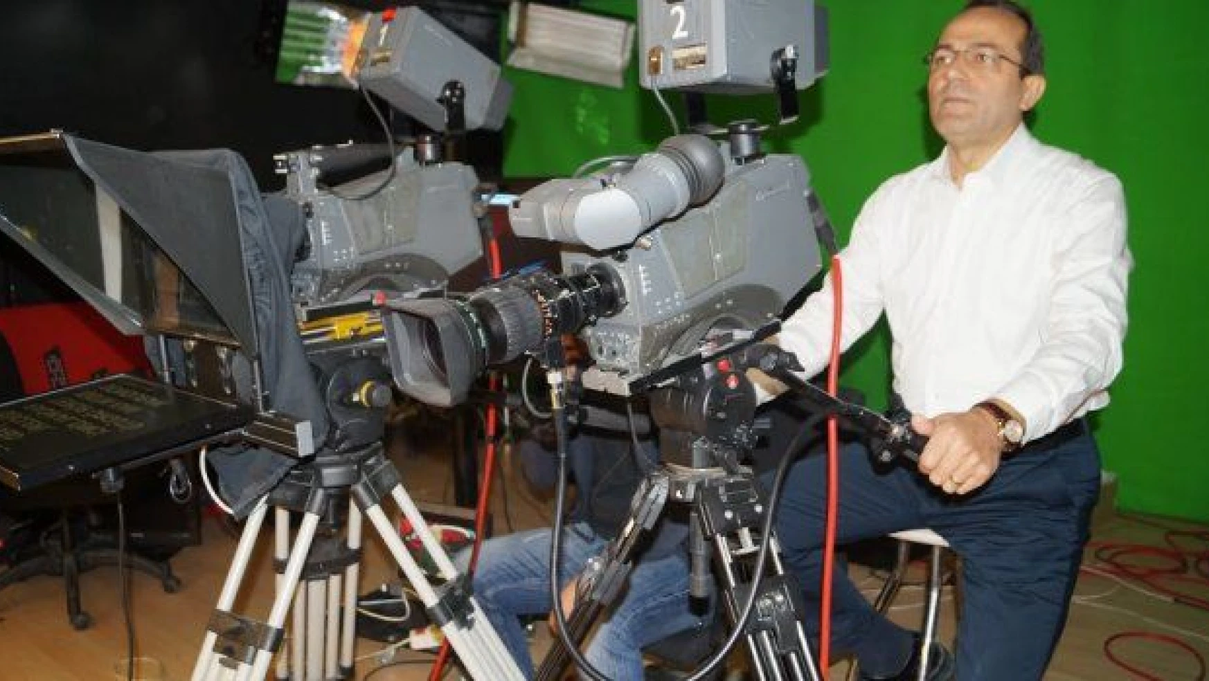 Halk Tv'nin yayın yönetmeni patladı: Burası kimsenin mastürbasyon kanalı değil