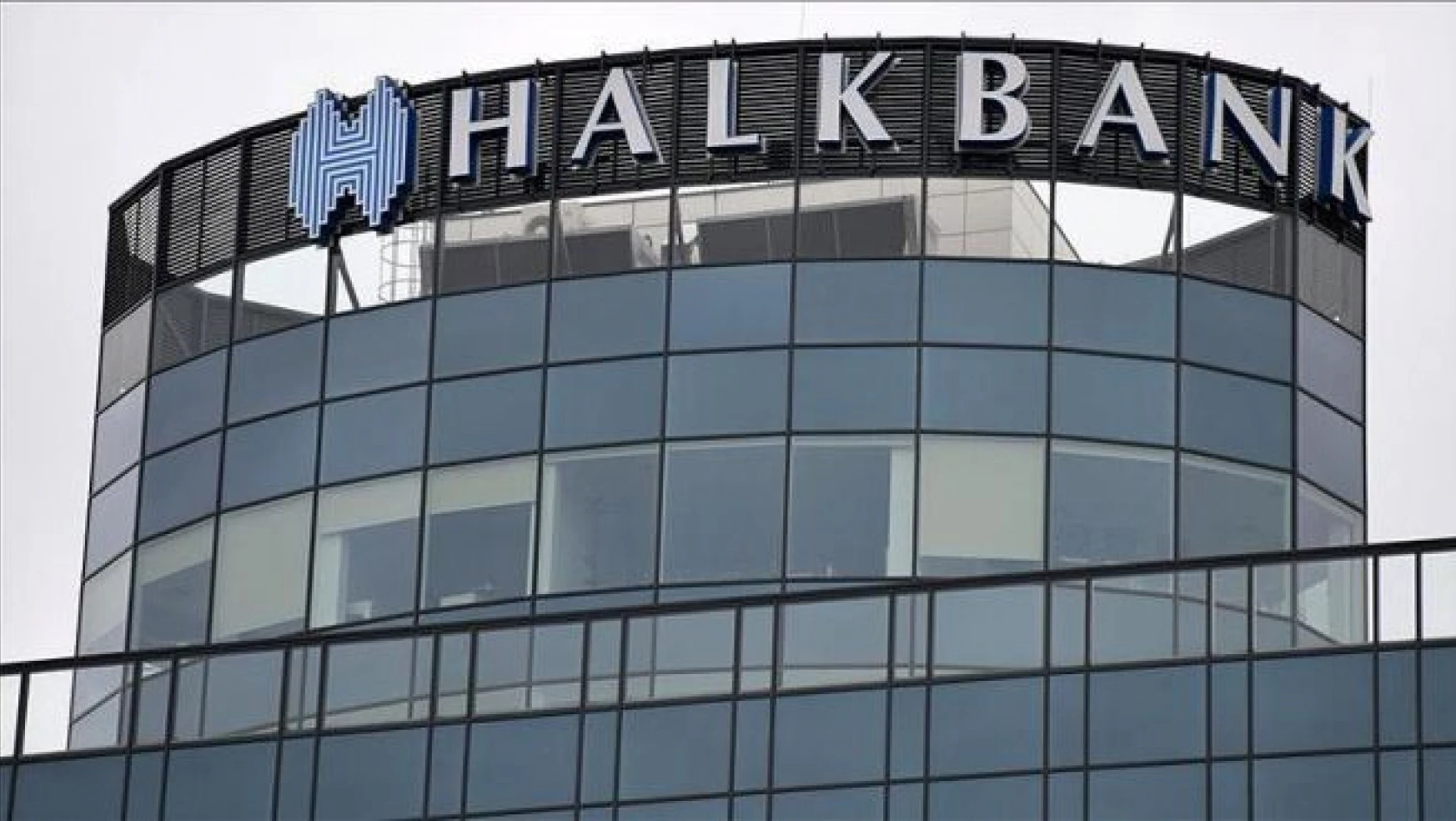 Halkbank 2015'te 2,3 milyar lira kar elde etti