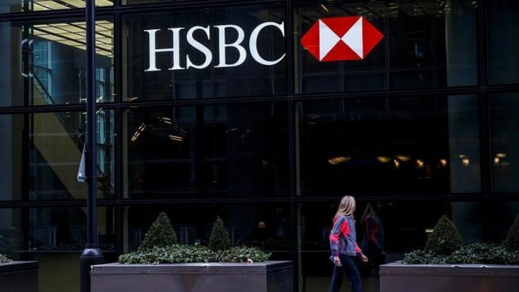 HSBC'nin küresel yönetim merkezi Londra'da kalacak