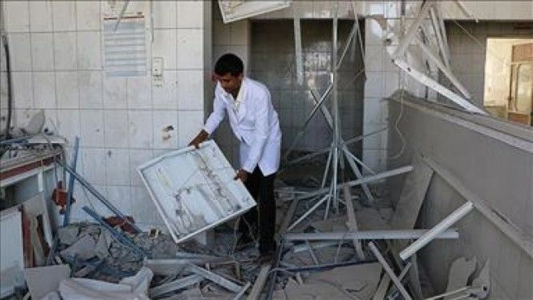 Husiler Taiz'deki Sevre Hastanesini bombaladı