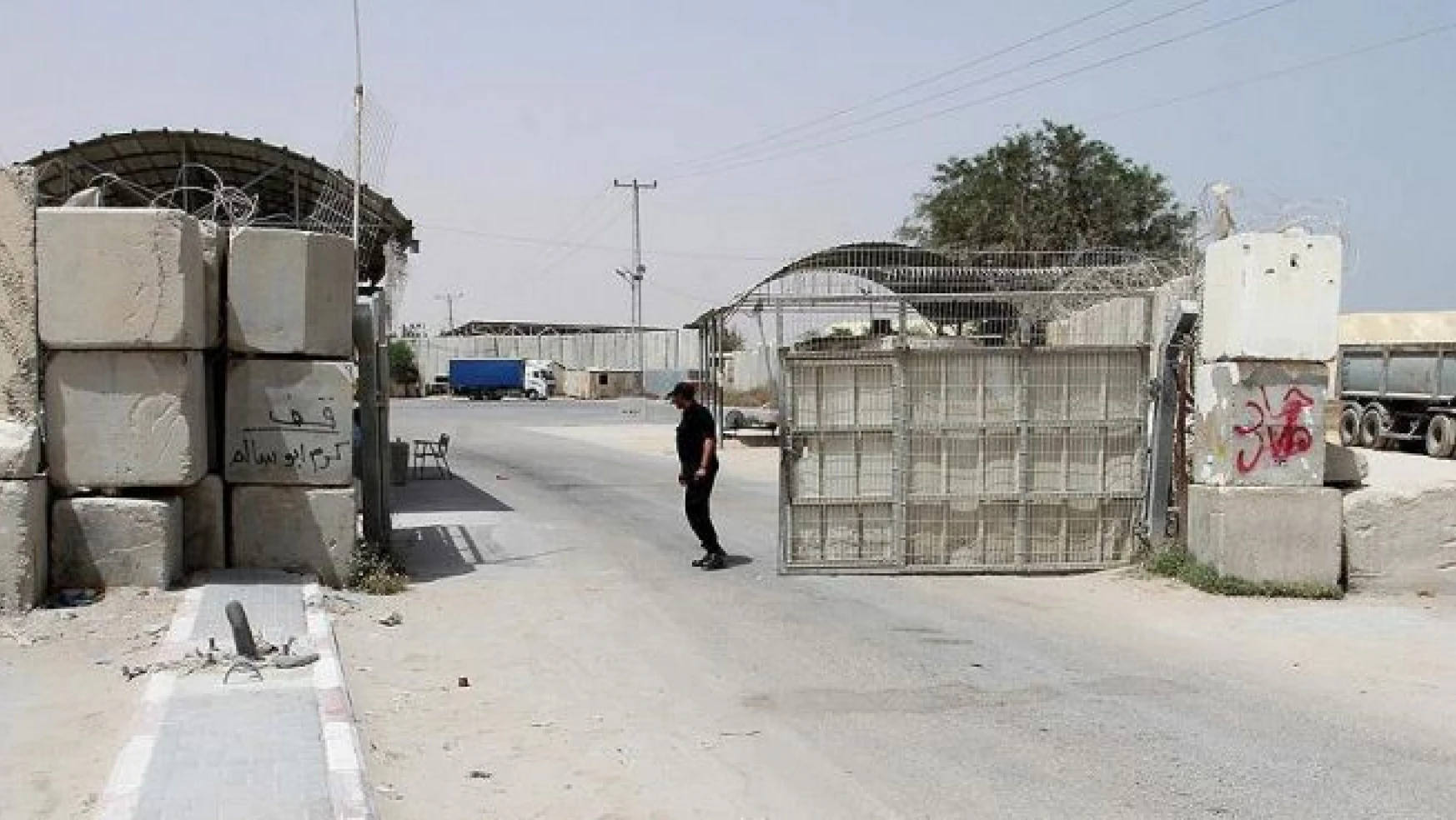 İsrail Kerm Ebu Salim Sınır Kapısı'nı bugünlük açacak