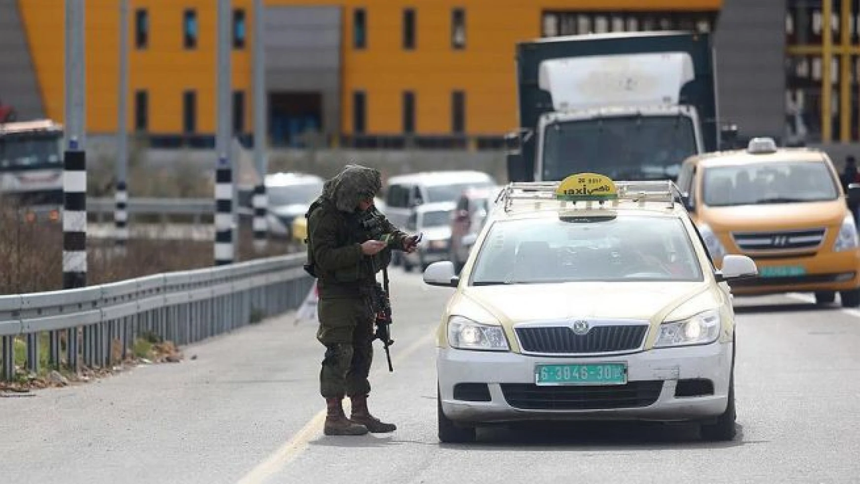 İsrail Ramallah'a giriş ve çıkışları serbest bıraktı