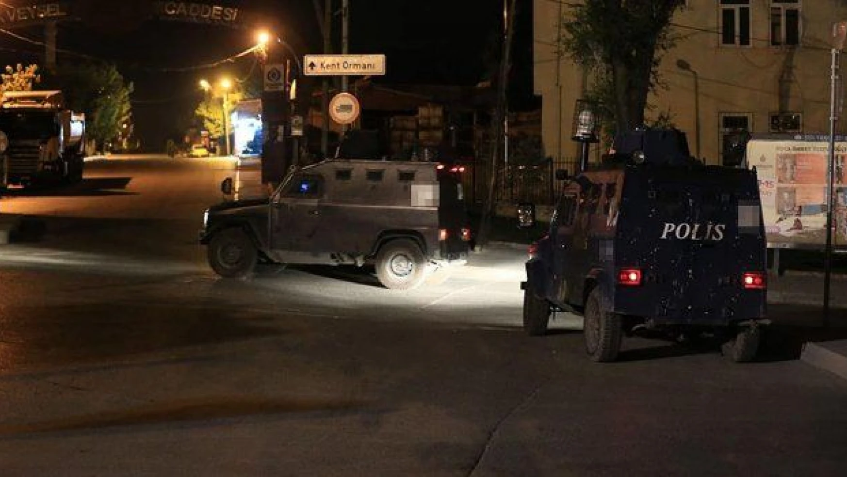 İstanbul'da gece helikopter destekli terör örgütü operasyonu